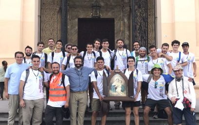 En sus Huellas caminamos, para trasformar nuestro mañana